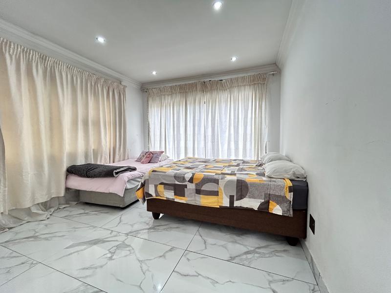 4 Bedroom Property for Sale in Ifafi North West